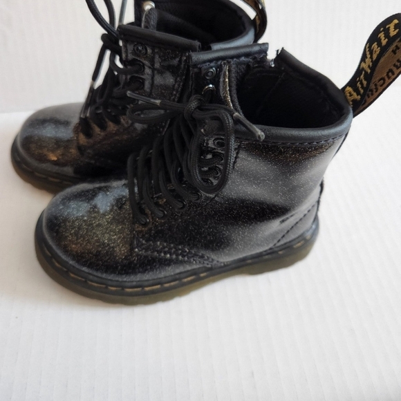Doc marten toddler boots in size 7 silver black sparkle. - Picture 11 of 12